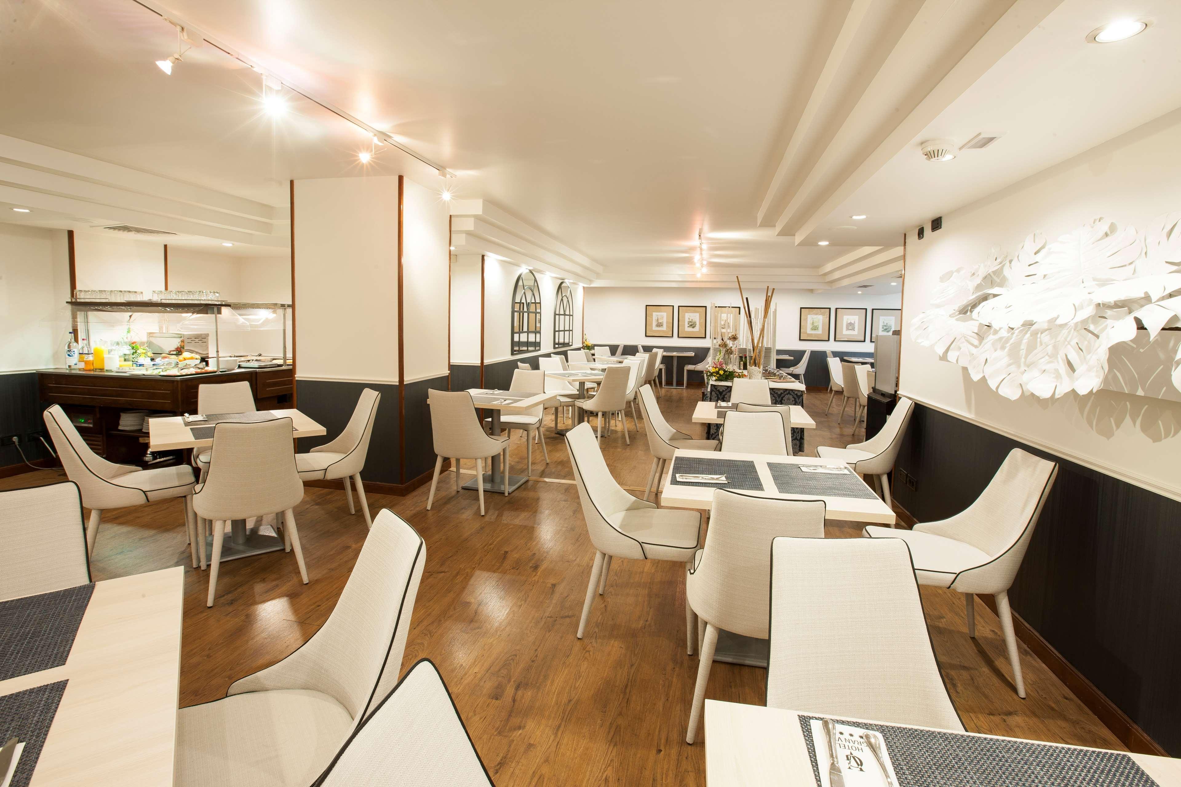 Hotel Gran Via โลโกรโญ ภายนอก รูปภาพ